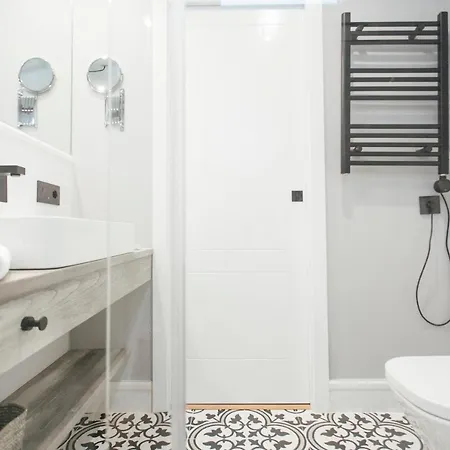 Modern And Luxury- 2bd 2bth- Socorro 公寓 *