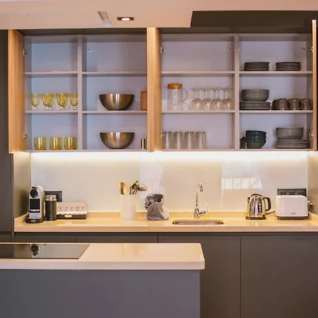 Modern And Luxury- 2bd 2bth- Socorro 塞维利亚