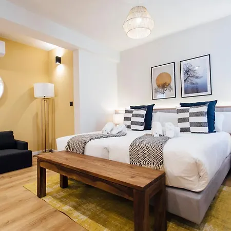 公寓 Modern And Luxury- 2bd 2bth- Socorro 塞维利亚